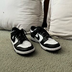 Nike panda dunks